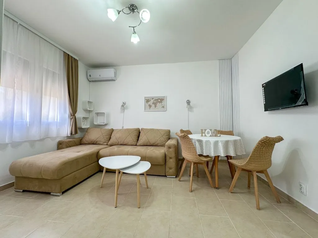 Prodaja, jednosoban stan, 24m², Autobuska stanica, Podgorica