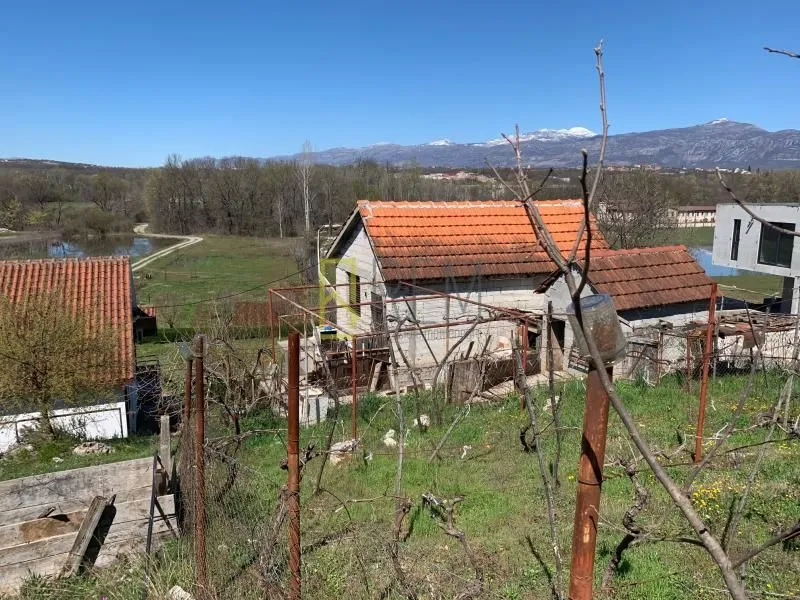 Prodaja, kuća, 120m², Tološi, Podgorica