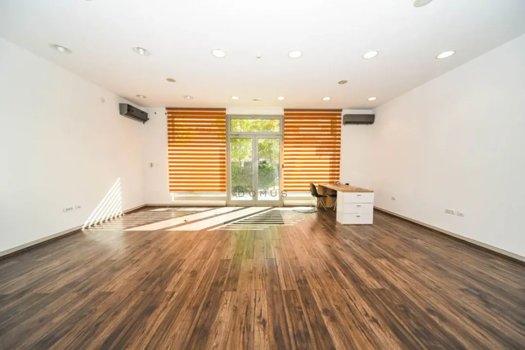 Rent, office space, 102m², City Kvart, Podgorica