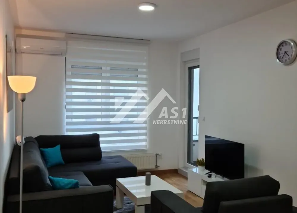 Izdavanje, jednosoban stan, 43m², Adamovićevo Naselje, Novi Sad Sve Podlokacije