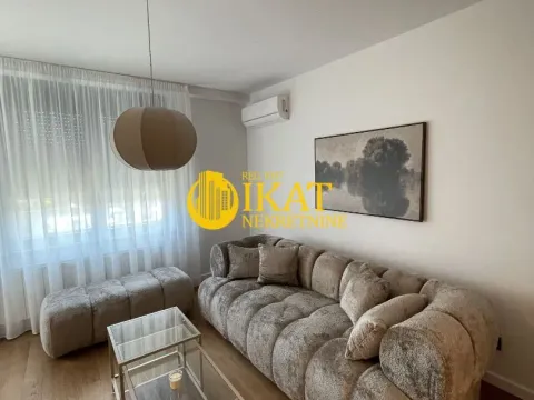 Rent, two bedroom apartment, 65m², Crveni Krst, Beograd - image 2
