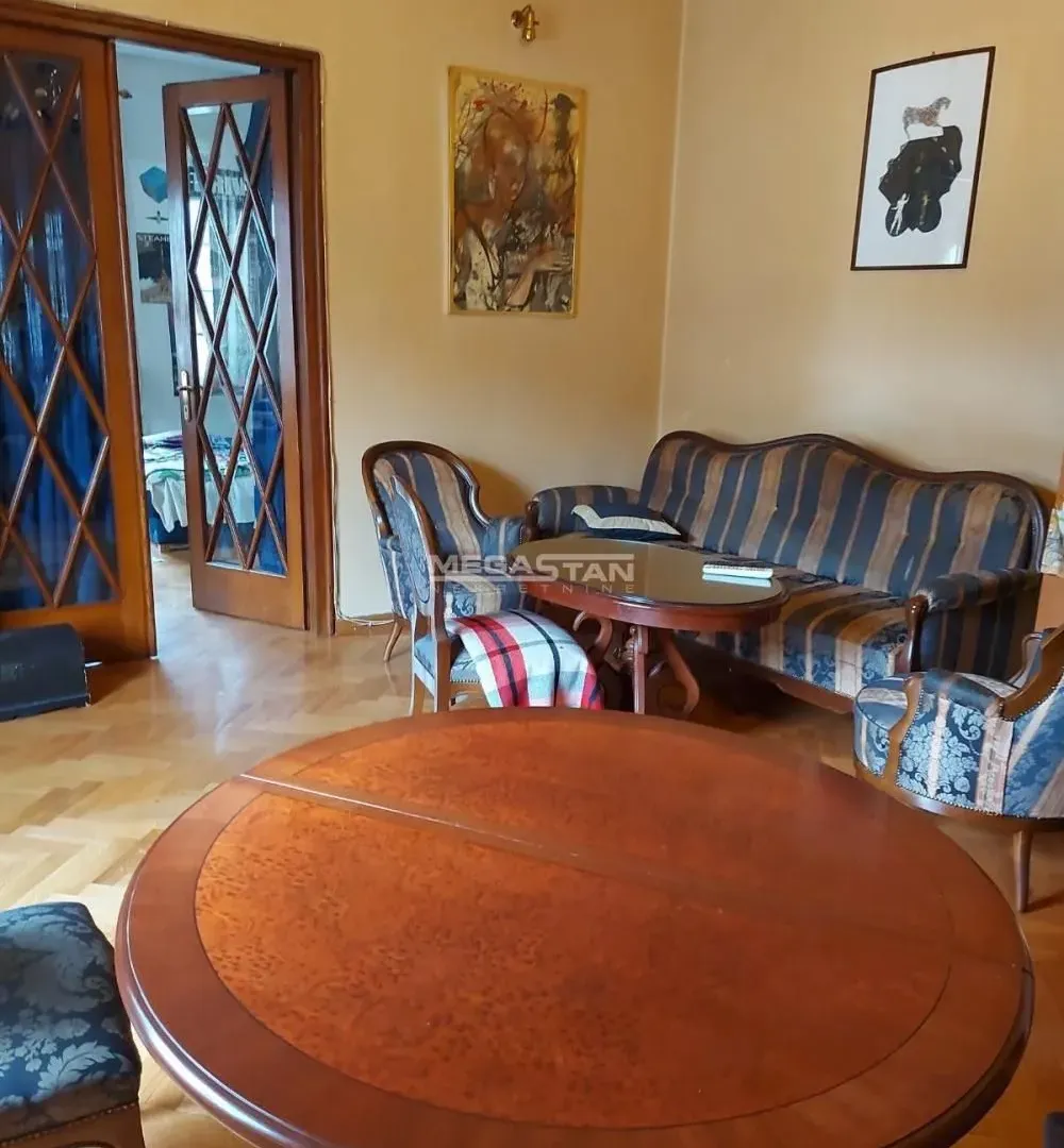 Prodaja, trosoban stan, 76m², Vračar Sve Podlokacije, Beograd