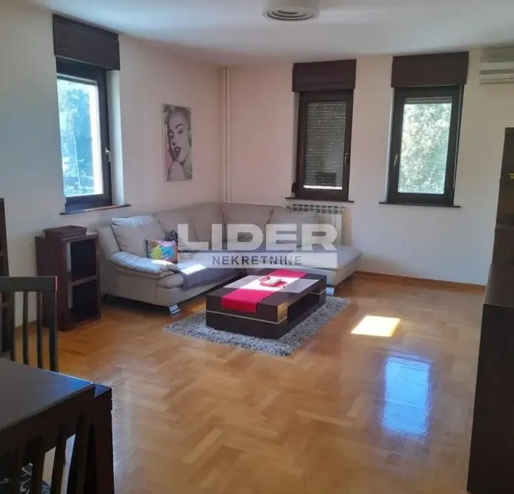 Izdavanje, dvosoban stan, 78m², Retenzija, Beograd