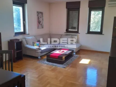 Rent, two bedroom apartment, 78m², Retenzija, Beograd