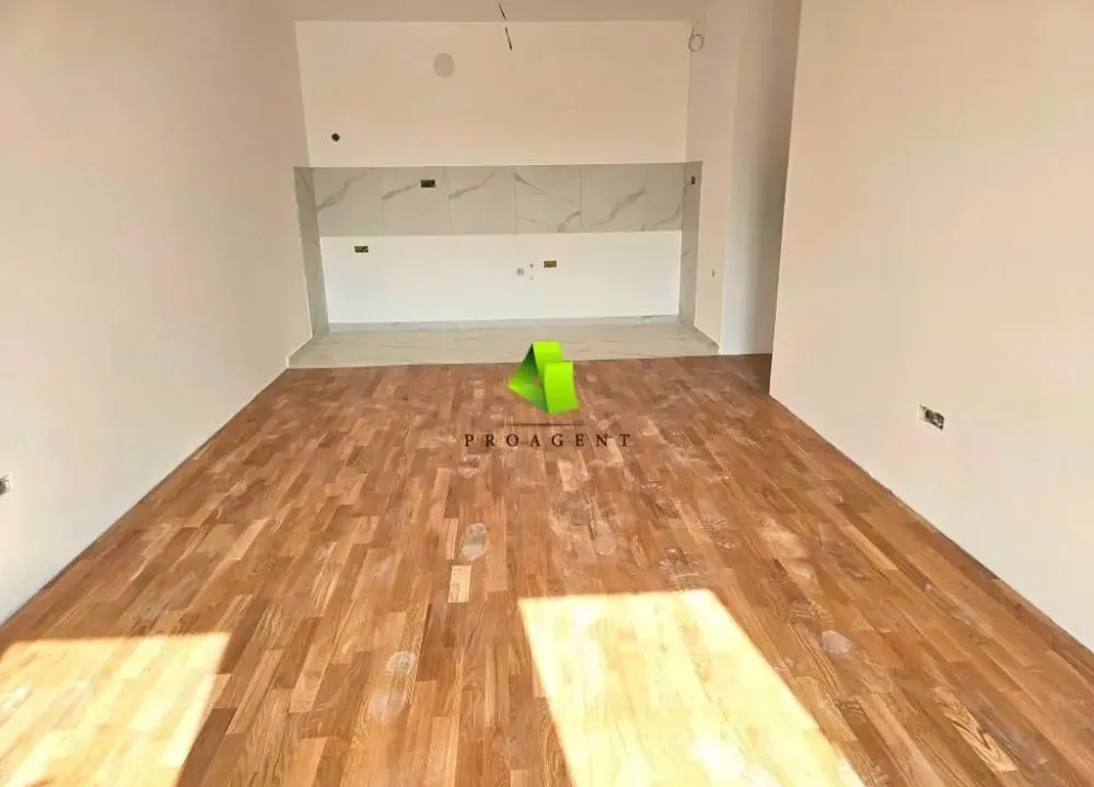 Prodaja, jednosoban stan, 50m², Pantelej, Niš