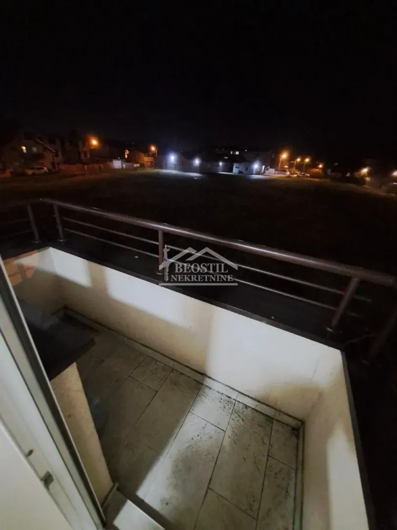 Izdavanje, jednosoban stan, 32m², Zemun Sve Podlokacije, Beograd