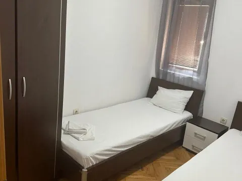 Rent, three bedroom apartment, 80m², Centar, Budva - image 6