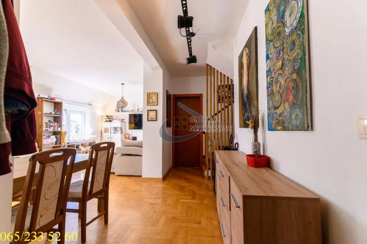 Sale, three bedroom apartment, 119m², Lekino Brdo, Voždovac Sve Podlokacije