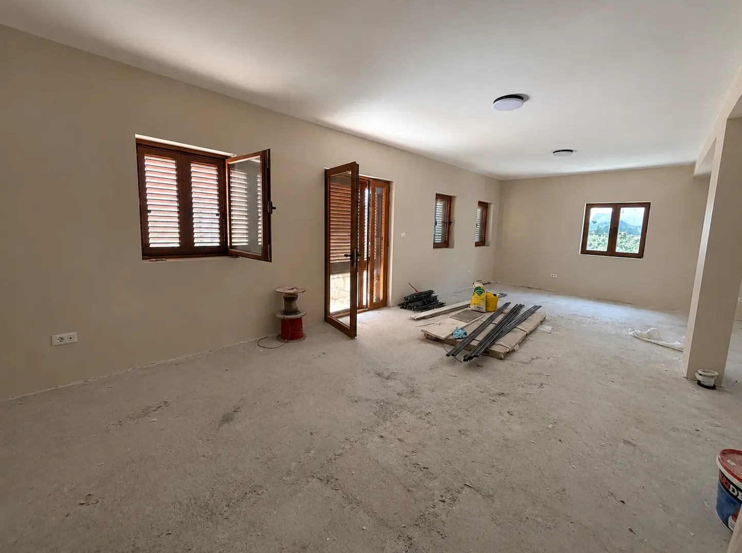 Rent, office space, 90m², Stara varoš, Nikšić