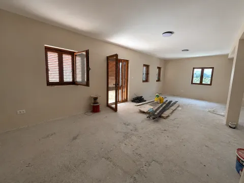 Rent, office space, 90m², Stara varoš, Nikšić - image 3