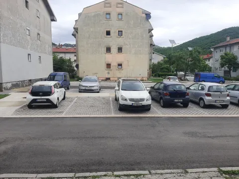 Rent, one bedroom apartment, 35m², Cetinje, Crna Gora - image 16