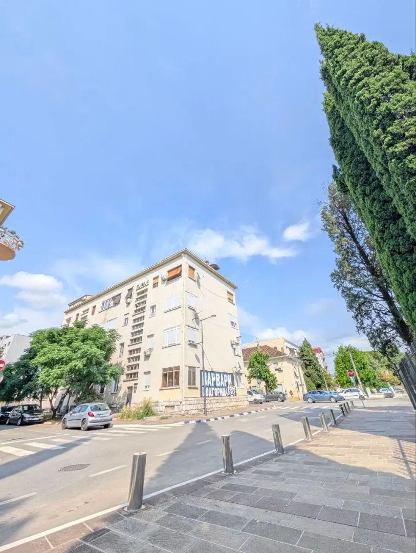 Prodaja, trosoban stan, 66m², Centar, Podgorica