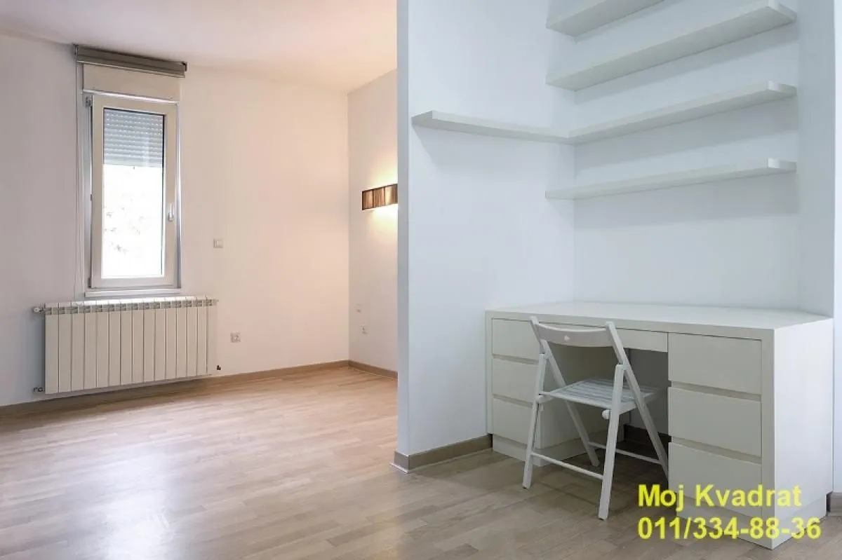 Prodaja, četvorosoban stan, 105m², Vračar Sve Podlokacije, Beograd