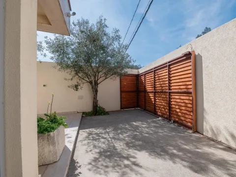 Sale, house, 172m², Kotor, Crna Gora - image 28