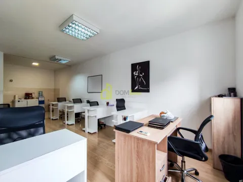 Izdavanje, poslovni prostor, 75m², City Kvart, Podgorica - image 11