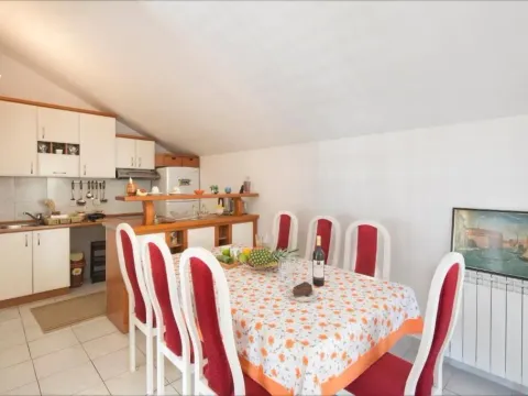 Izdavanje, dvosoban stan, 85m², Budva, Crna Gora - image 14