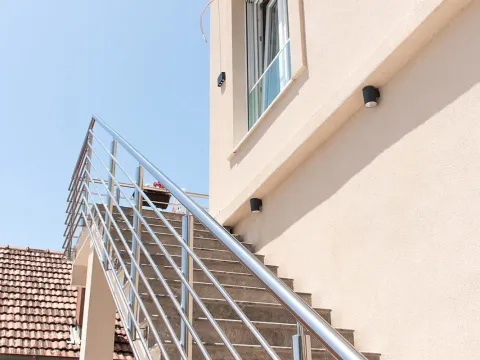 Izdavanje, jednosoban stan, 60m², Radanovići, Kotor - image 16