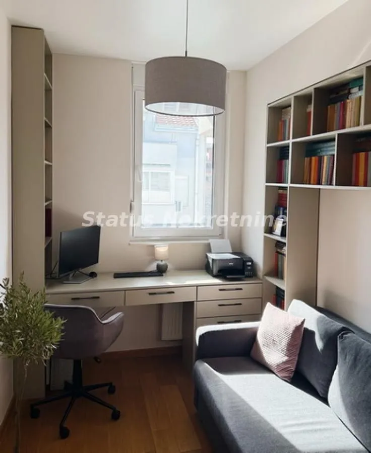 Izdavanje, stan, 112m², Centar, Novi Sad