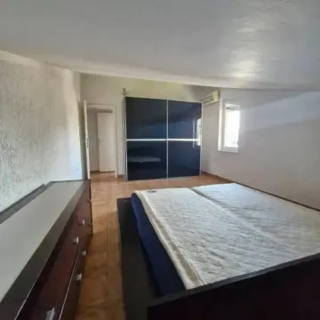 Prodaja, trosoban stan, 76m², Sutomore, Bar - image 5