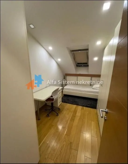 Rent, three bedroom apartment, 86m², Tašmajdan, Palilula Sve Podlokacije
