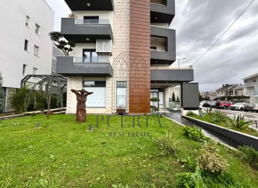 Izdavanje, jednosoban stan, 40m², Preko Morače, Podgorica