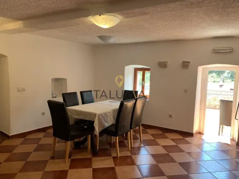 Prodaja, kuća, 437m², Reževići, Budva - image 5