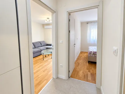 Rent, one bedroom apartment, 40m², Zabjelo, Podgorica - image 7