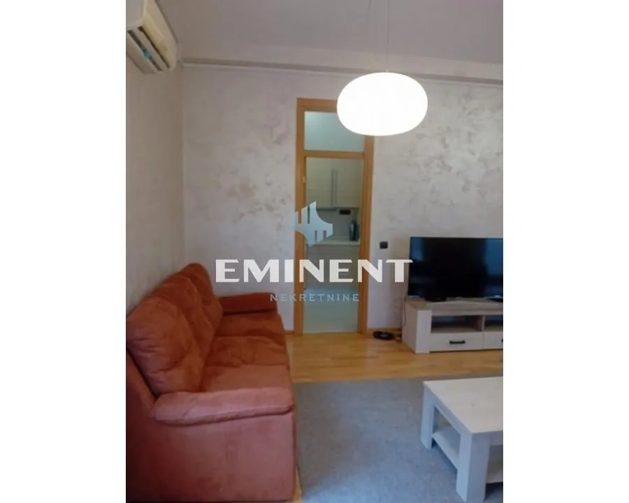 Rent, three bedroom apartment, 98m², Savski Venac, Beograd