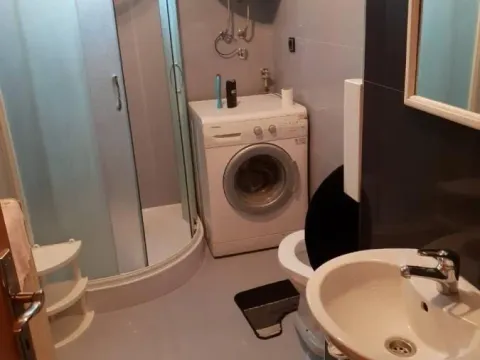 Izdavanje, jednosoban stan, 37m², Sajmište, Novi Sad - image 14