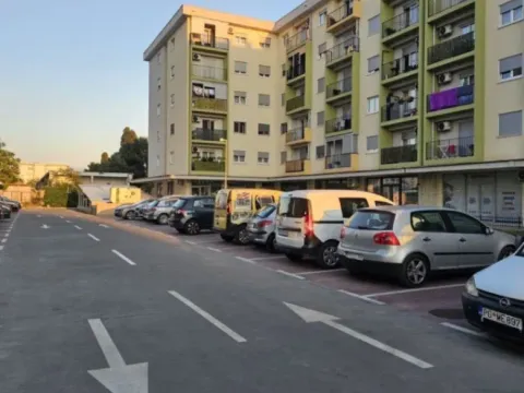 Sale, office space, 49m², Tuški Put, Podgorica - image 1