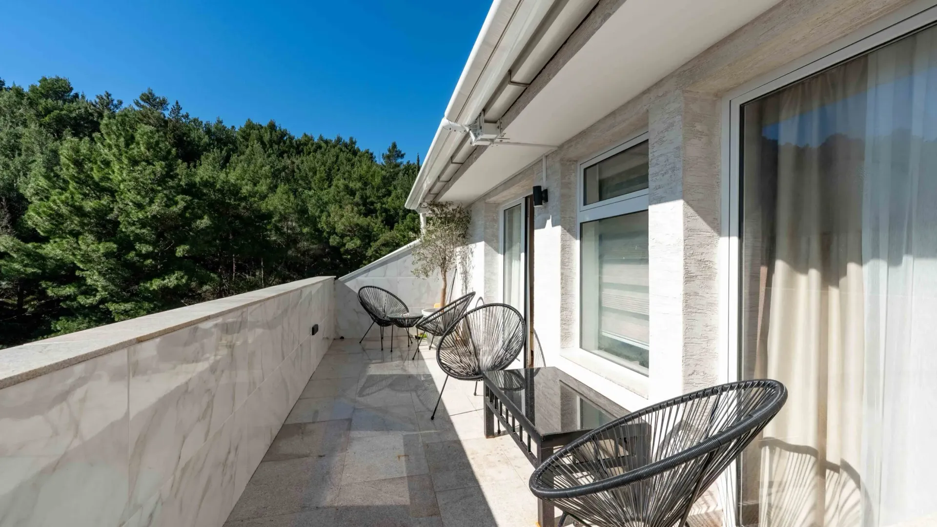 Sale, two bedroom apartment, 81m², Petrovac, Budva