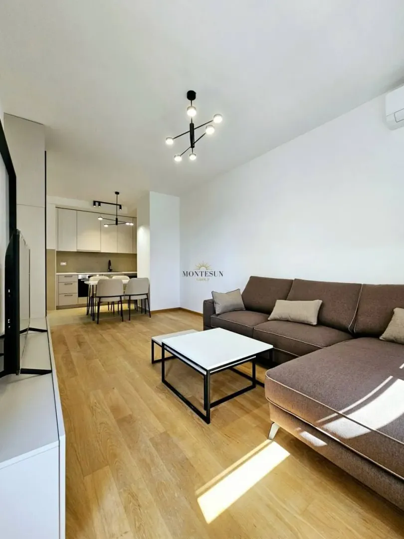 Rent, one bedroom apartment, 45m², Bečići, Budva
