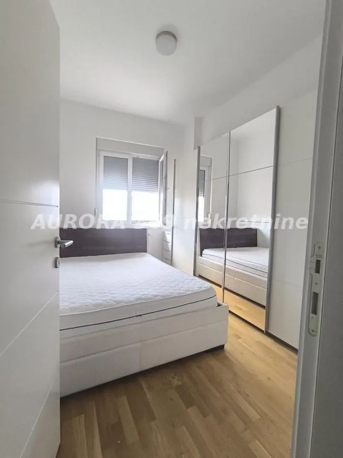 Prodaja, trosoban stan, 71m², Stari Majur, Petrovaradin