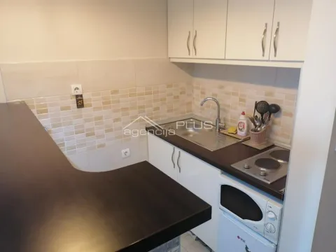 Rent, one bedroom apartment, 40m², Gradska Bolnica, Zvezdara Sve Podlokacije - image 2
