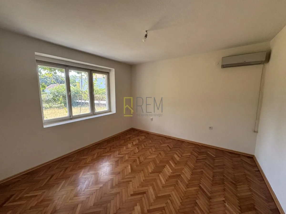 Rent, two bedroom apartment, 80m², Podgorica, Crna Gora