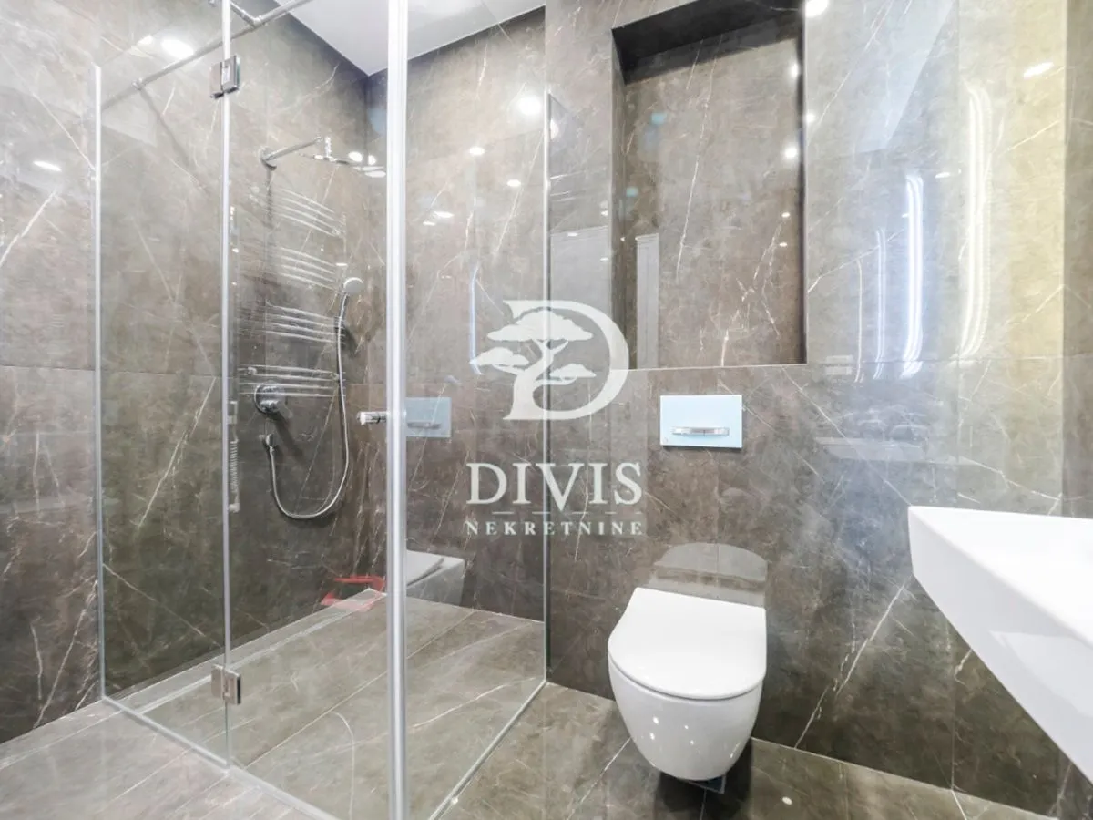Rent, four bedroom apartment, 150m², Stari Grad, Beograd