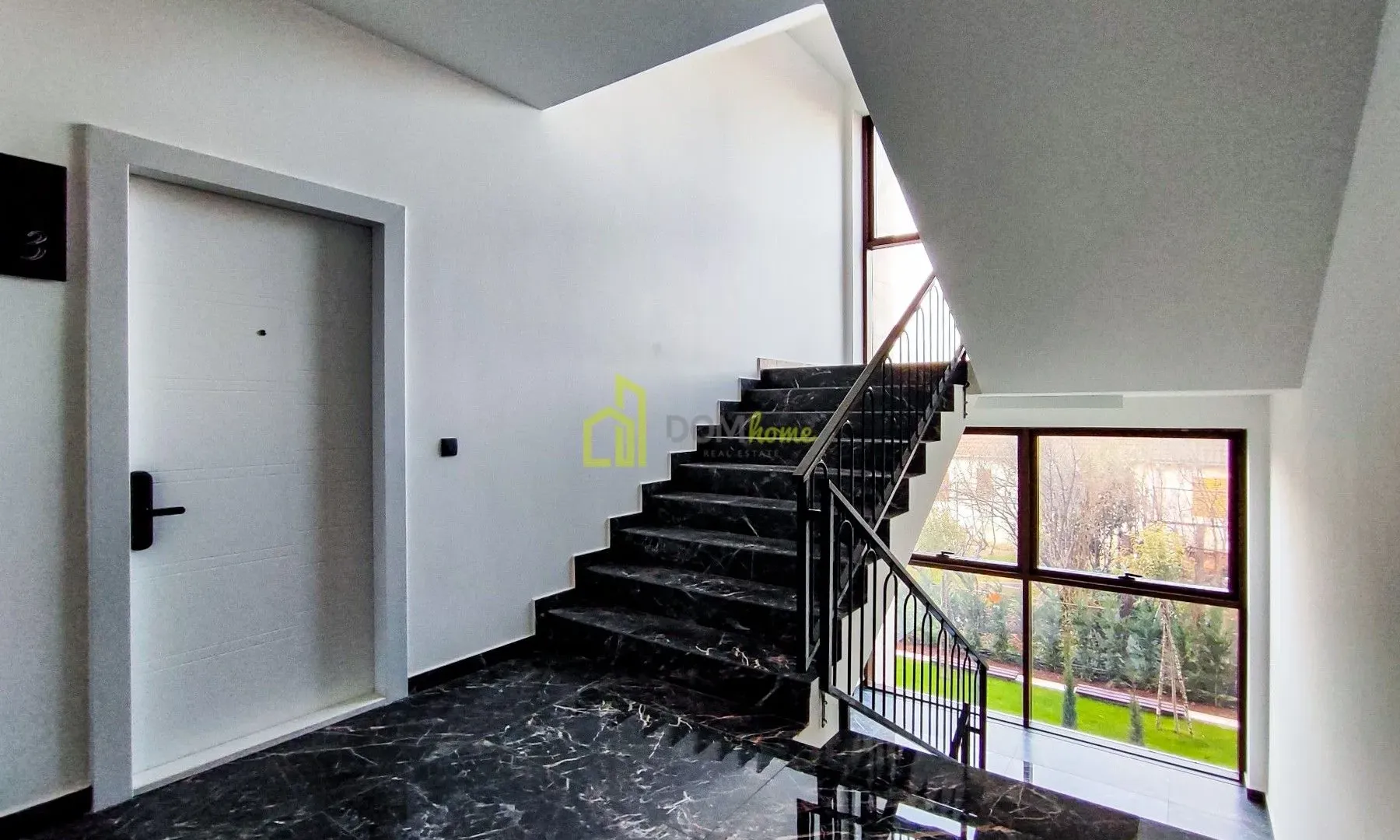 Rent, three bedroom apartment, 152m², Centar, Podgorica