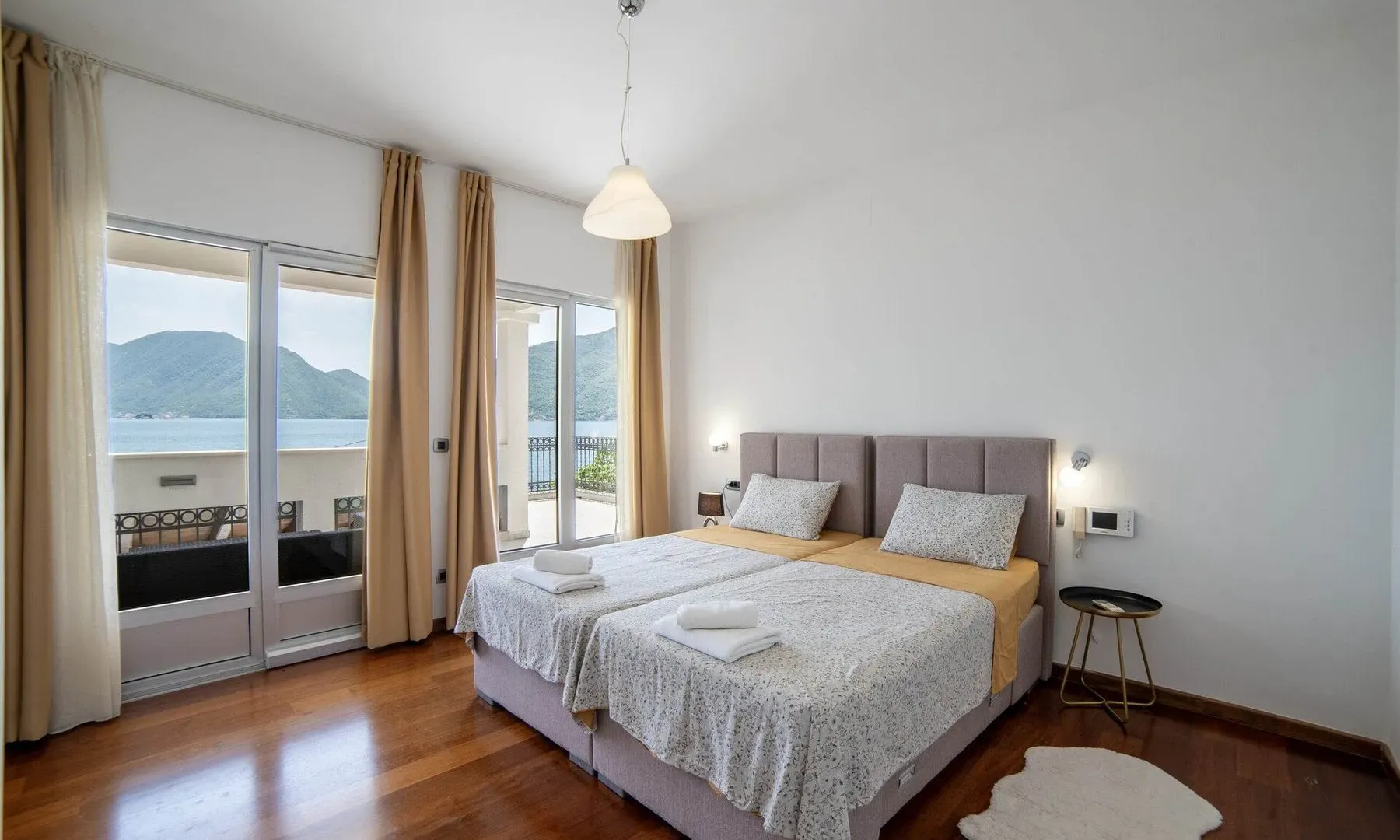 Prodaja, kuća, 405m², Strp, Kotor