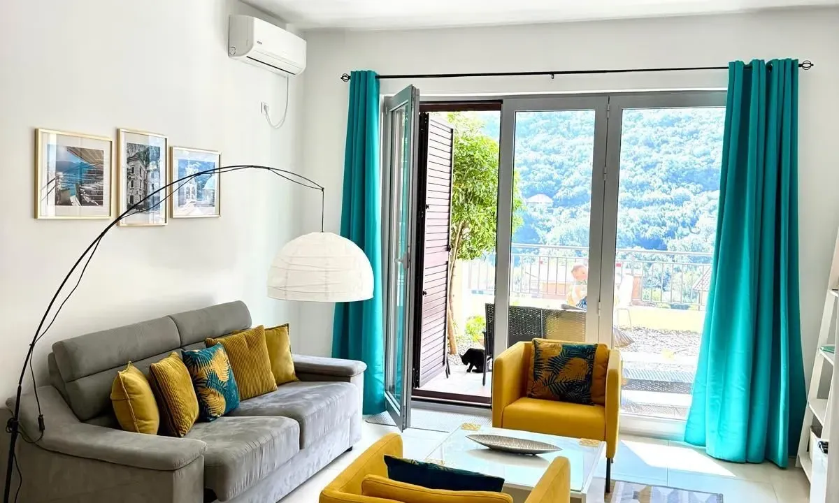 Sale, one bedroom apartment, 58m², Morinj, Kotor