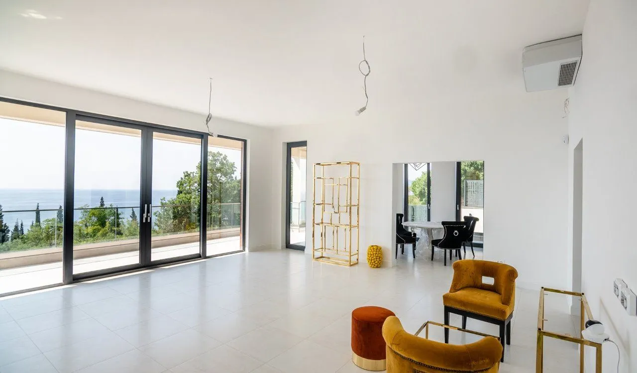 Prodaja, kuća, 632m², Rijeka Reževići, Budva