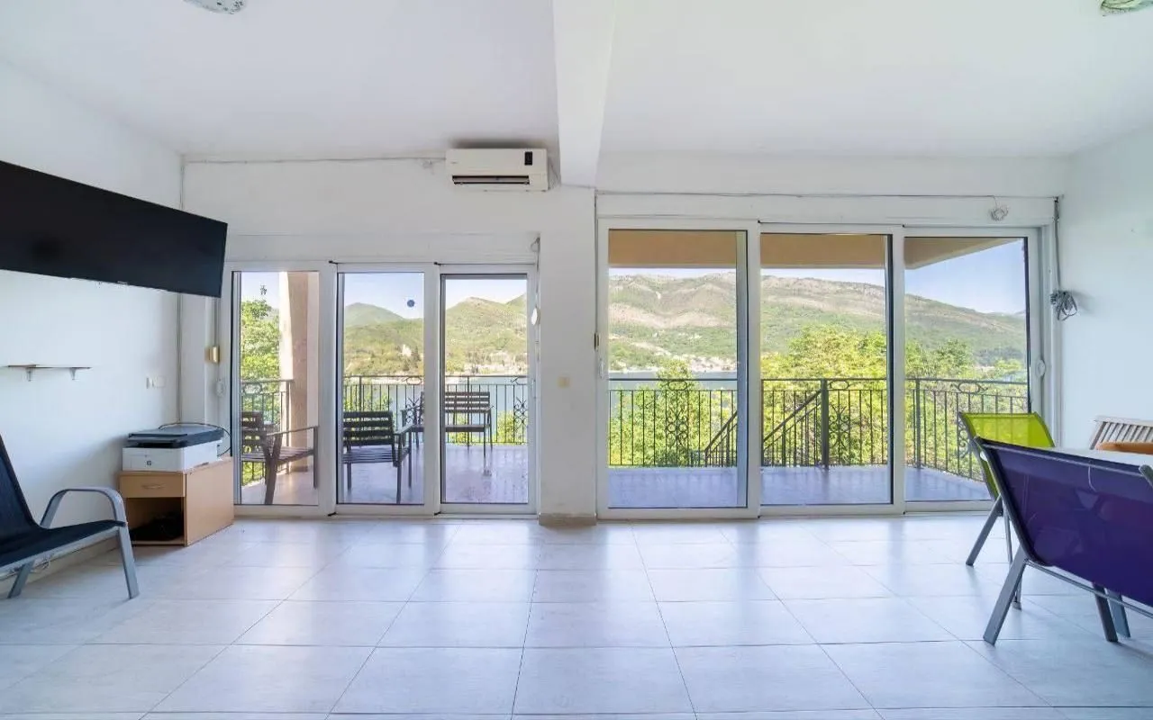 Prodaja, kuća, 148m², Tivat, Crna Gora