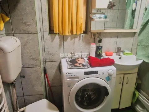 Prodaja, jednosoban stan, 33m², Vračar Centar, Vračar Sve Podlokacije - image 4