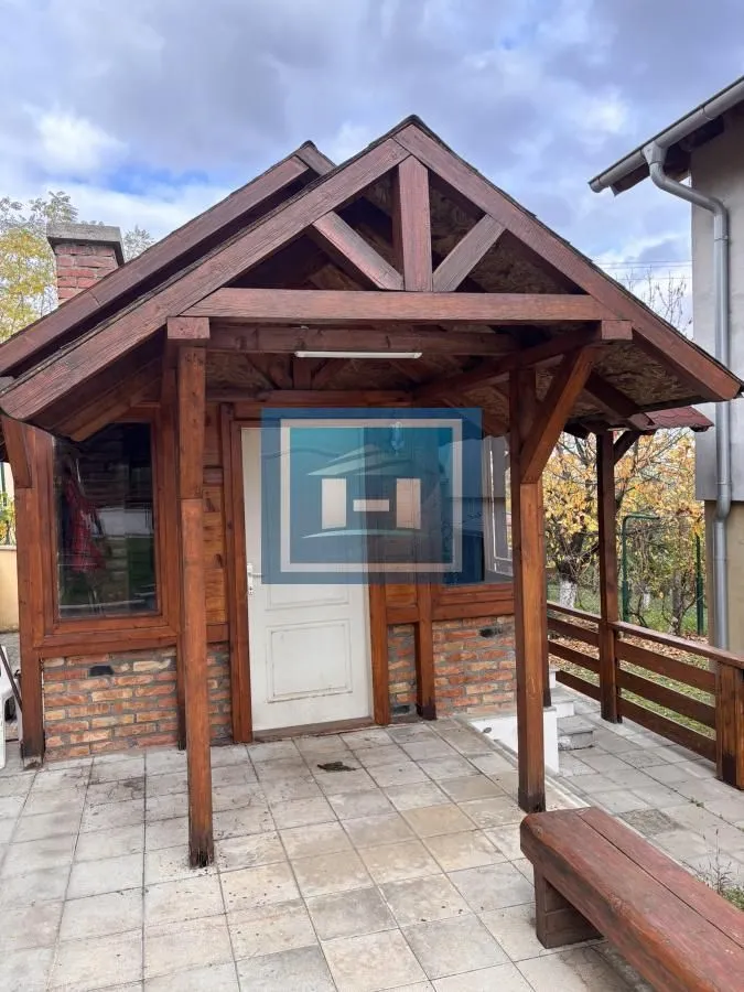 Prodaja, kuća, 220m², Đurđevo brdo, Jagodina