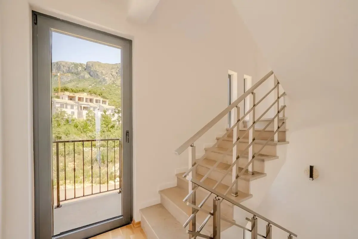 Daily-rent, house, 223m², Reževići, Budva