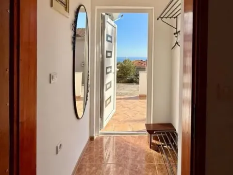 Sale, one bedroom apartment, 50m², Petrovac, Budva - image 10