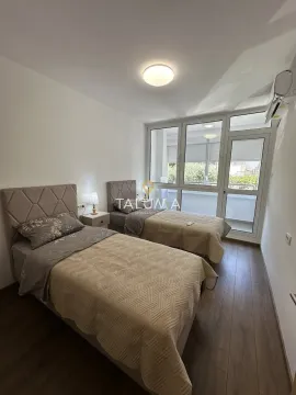 Rent, three bedroom apartment, 100m², City Kvart, Podgorica - image 6