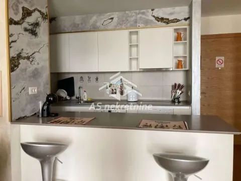 Rent, two bedroom apartment, 63m², Savski Venac, Beograd - image 4