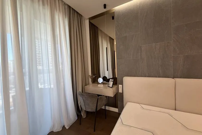 Izdavanje, jednosoban stan, 71m², Beograd Na Vodi, Beograd