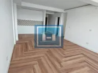 Prodaja, trosoban stan, 87m², Centar, Paraćin - image 1