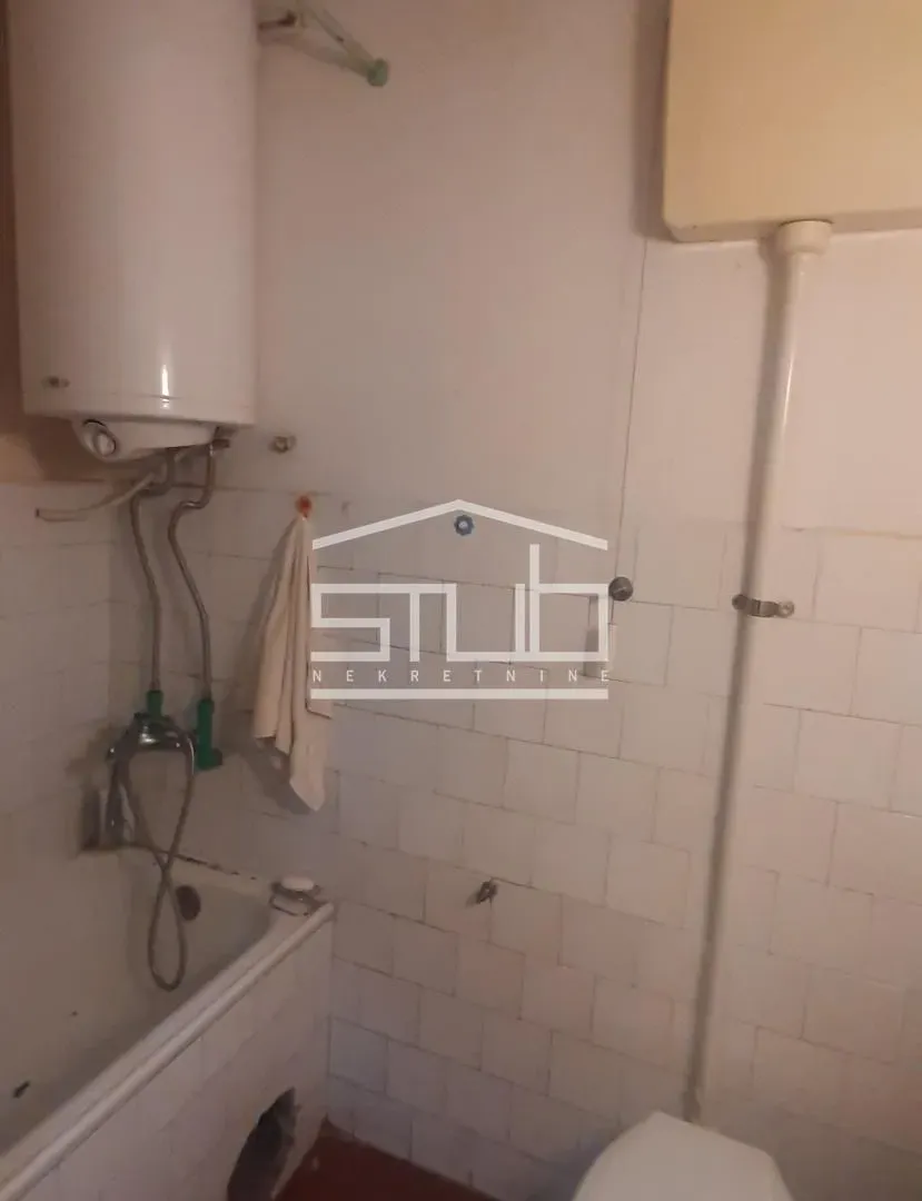 Prodaja, trosoban stan, 60m², Savski Venac, Beograd